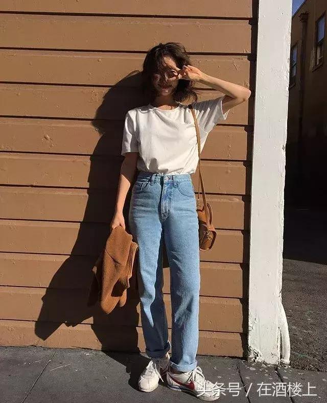 韩国女生牛仔裤穿搭,韩国紧身低腰牛仔裤的搭配