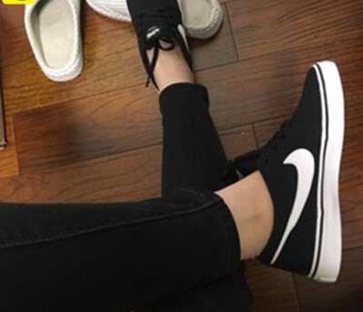 适合学生党的500元以下的耐克板鞋,耐克300到400板鞋