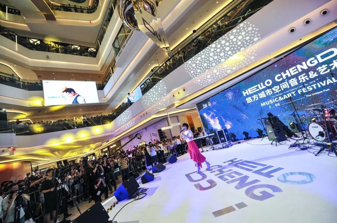 300张图片拼图,成都悠方可口可乐