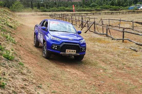 江铃域虎72023柴油自动四驱试驾,江铃域虎2.4t四驱柴油版