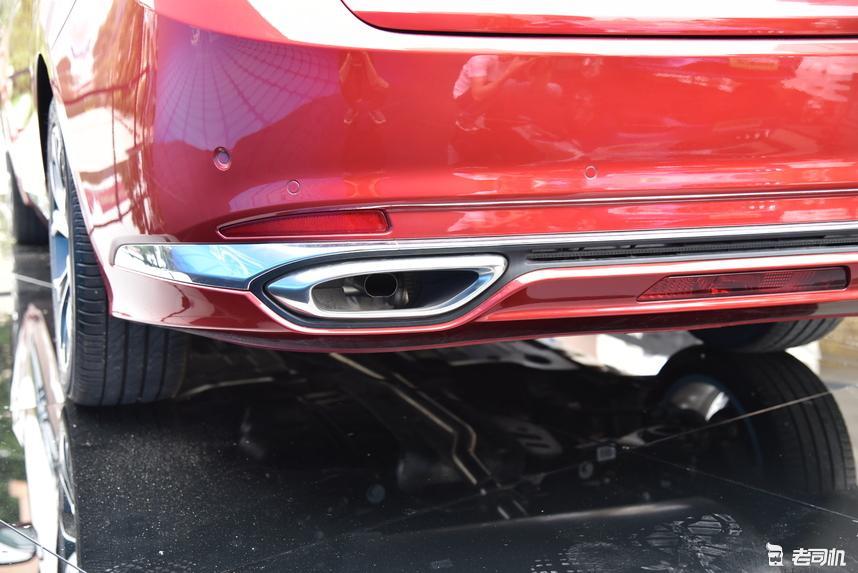 吉利博瑞ge2019款新能源混插版,大美中国车2020款博瑞ge焕新而来