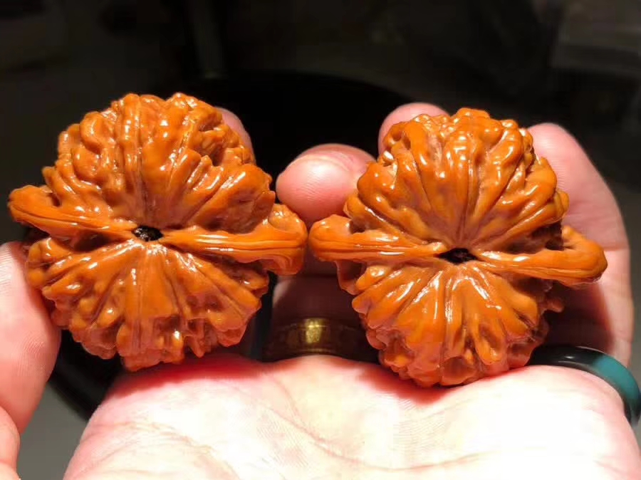 王勇官帽核桃有什么特点,极品王勇官帽核桃