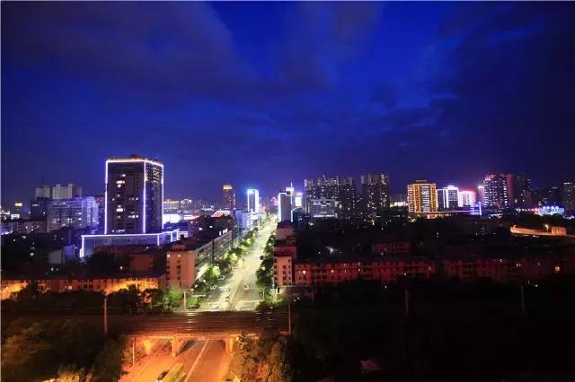 宝鸡算不算二型大城市,宝鸡是陕西的一个市吗