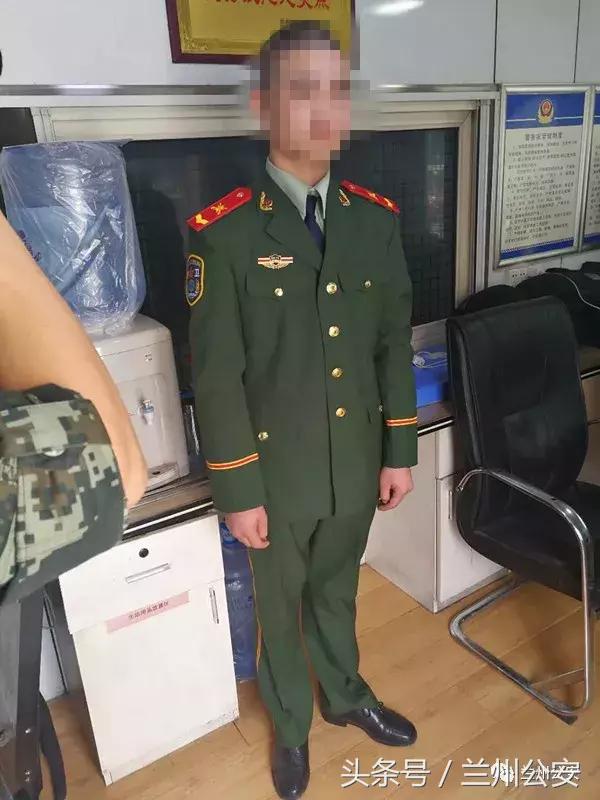 当假军人遇上特警PTU!没错，确认过眼神，抓的就是你！