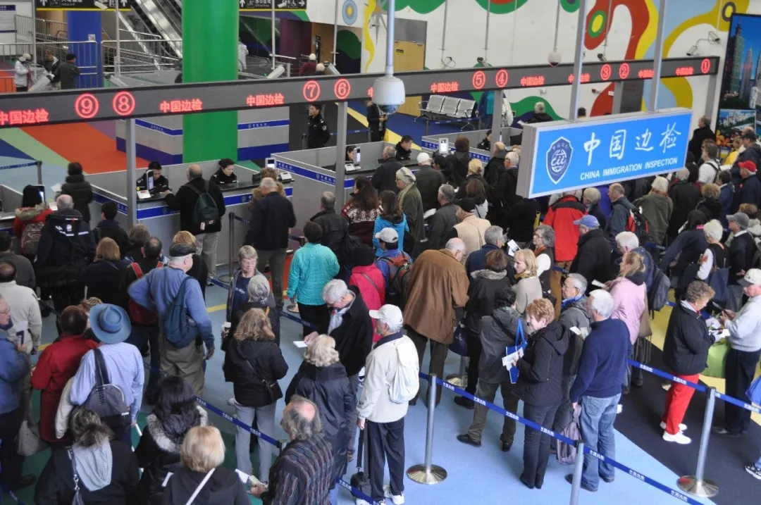 护照过关丨注意了，7名内地旅客因“说假话”被定罪！