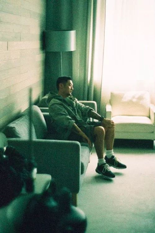 余文乐老爹鞋怎么搭配,余文乐爱穿潮牌