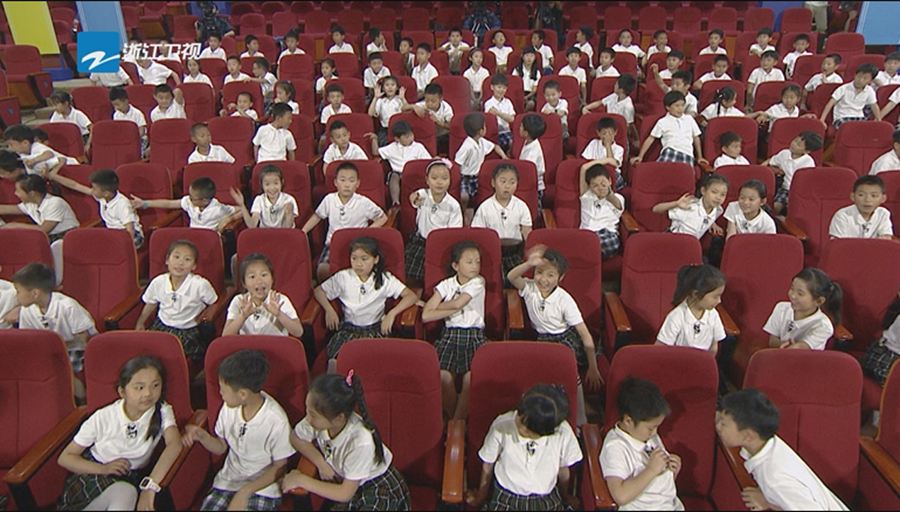 奔跑足球菲戈,世界足球先生菲戈和范志毅