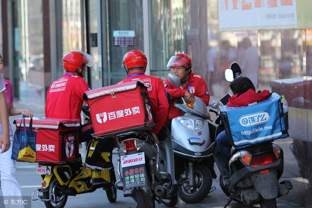 只因一根黄瓜，疯狂博士被女顾客骂的狗血淋头，差点被砸店