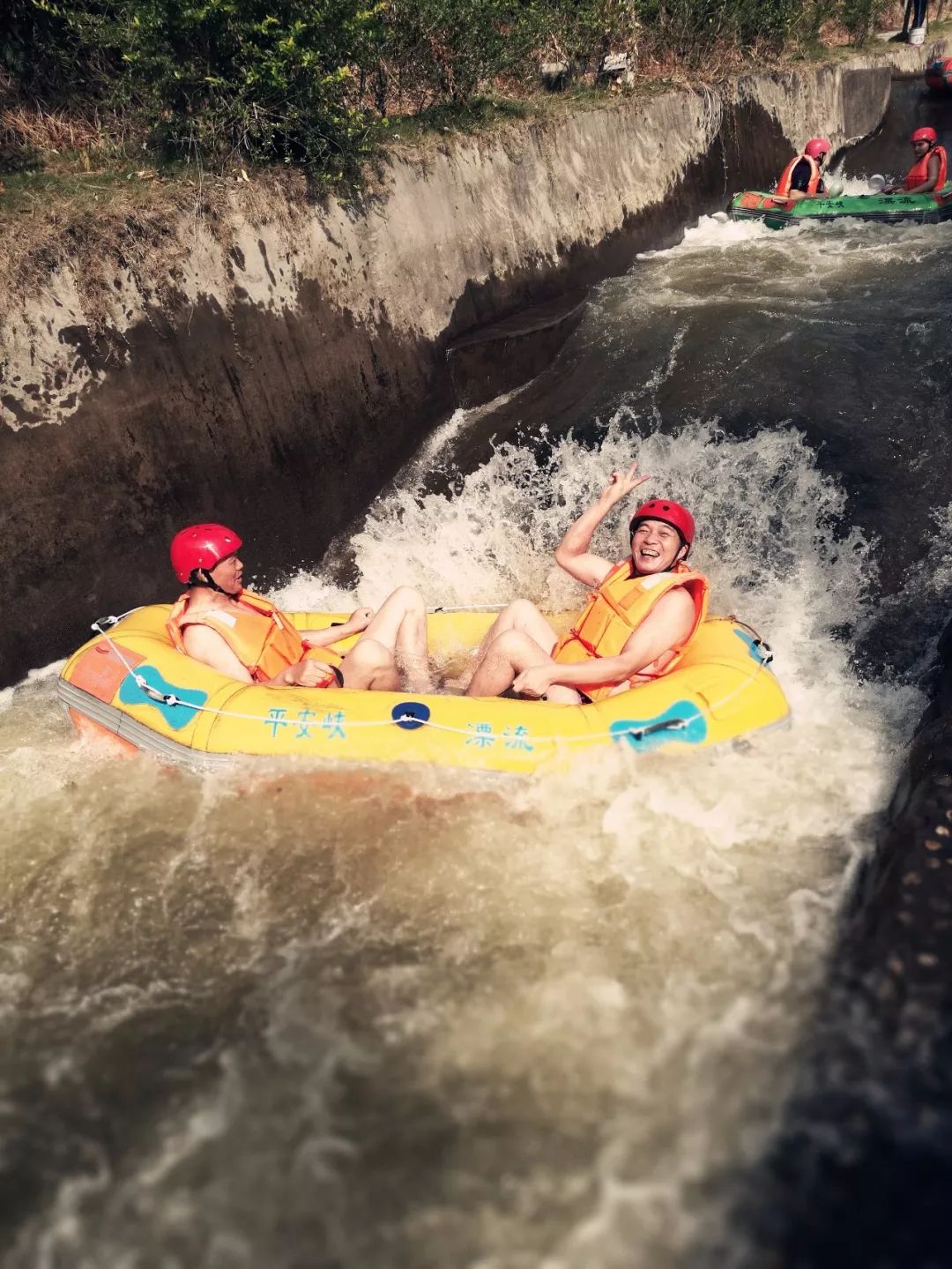 抛开空调WiFi西瓜，让博罗给你一个最美的“湿身”理由！