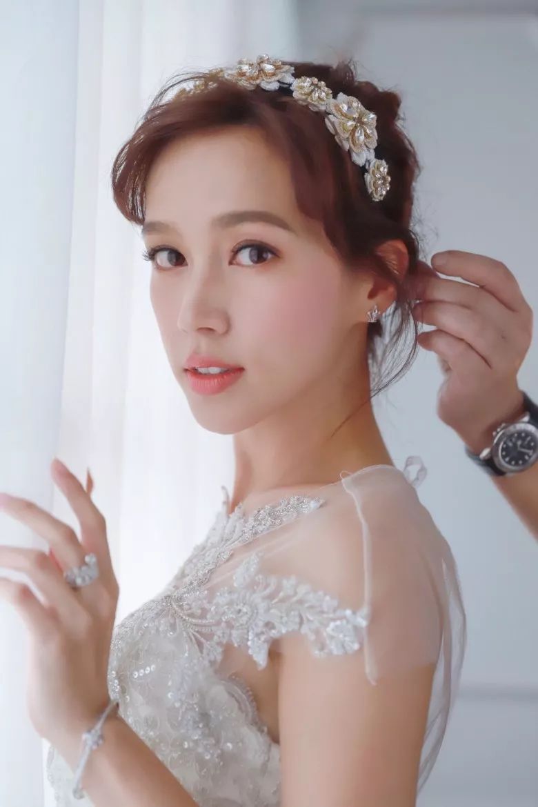 tvb新晋小花自曝桃花旺,tvb小花最近新消息