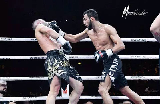 中日自由搏击对抗铁英华,自由搏击羽量级最新世界排名