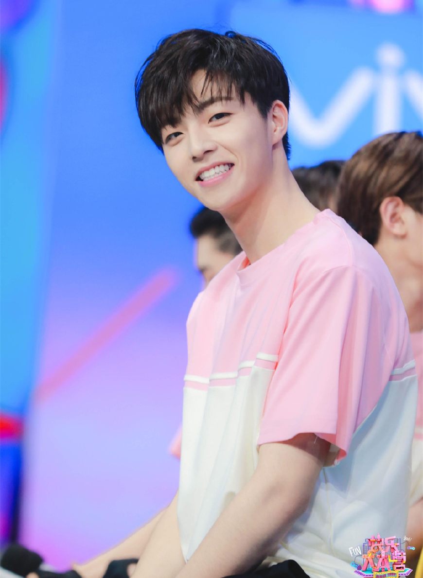 ninepercent合体蔡徐坤唱rap,ninepercent快乐大本营蔡徐坤唱歌