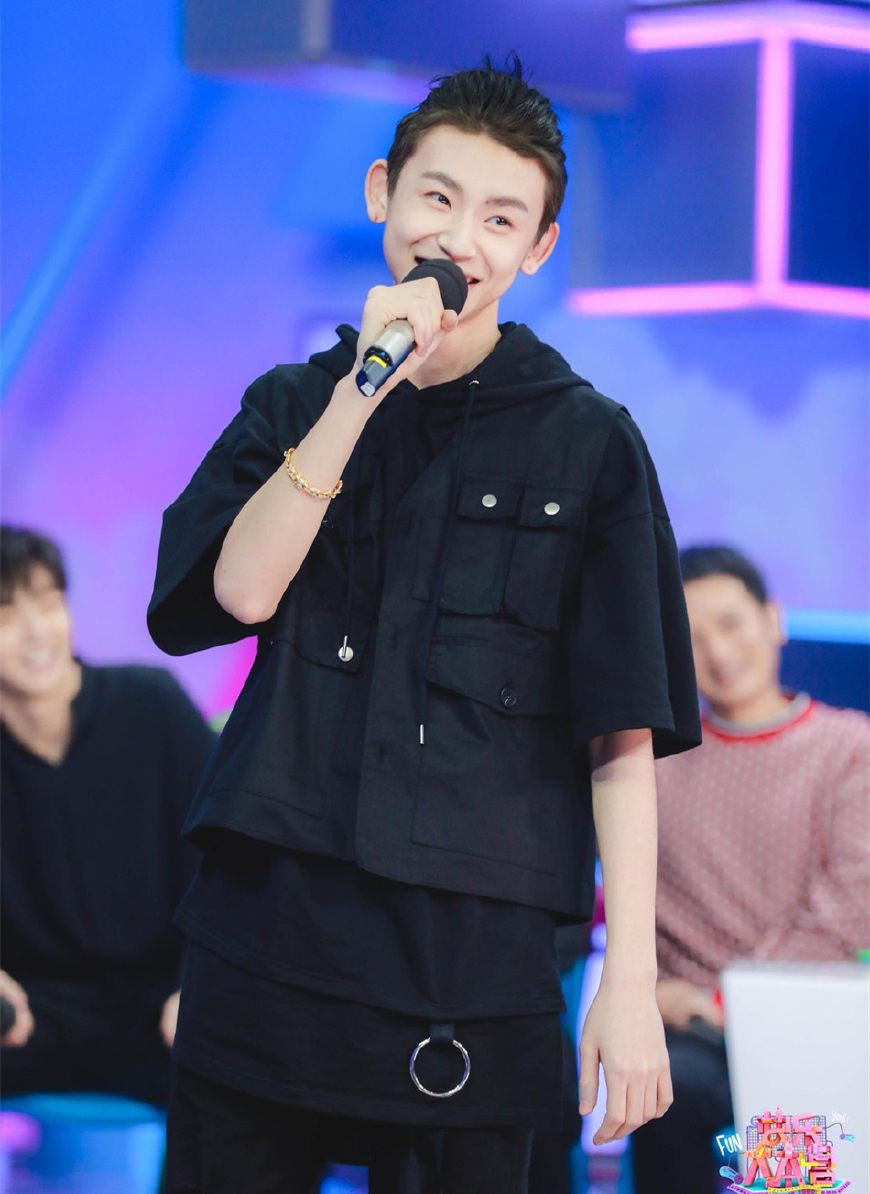 ninepercent合体蔡徐坤唱rap,ninepercent快乐大本营蔡徐坤唱歌