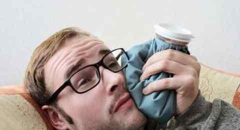 经常上火牙龈肿痛怎么办快速消肿,上火牙龈肿痛吃什么消炎药见效快