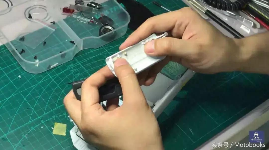 爱拆车模｜如何拆解1:18AUTOart日产GT-R34汽车模型