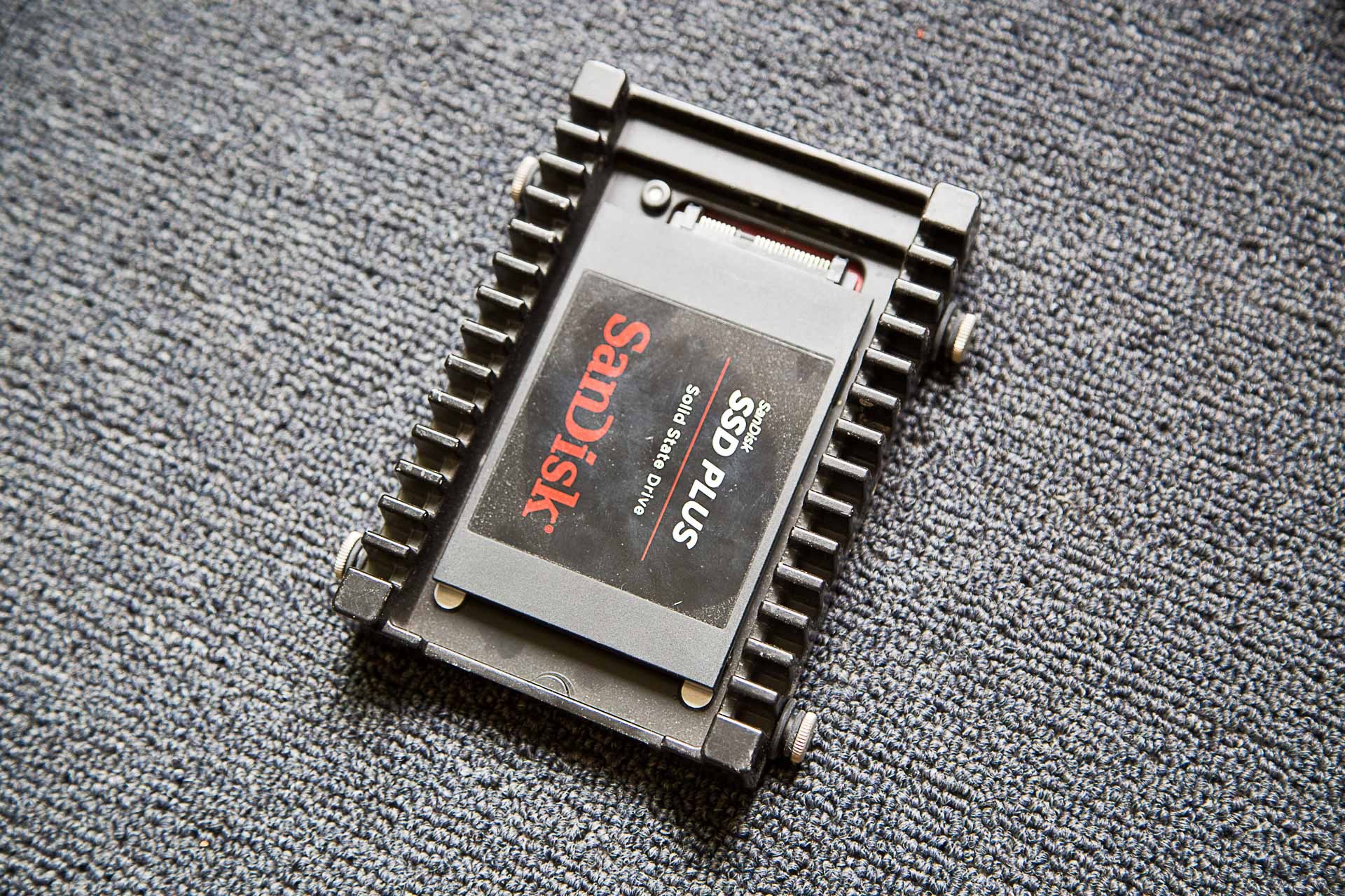 解决电脑网速慢的技巧,如何解决硬盘速度问题