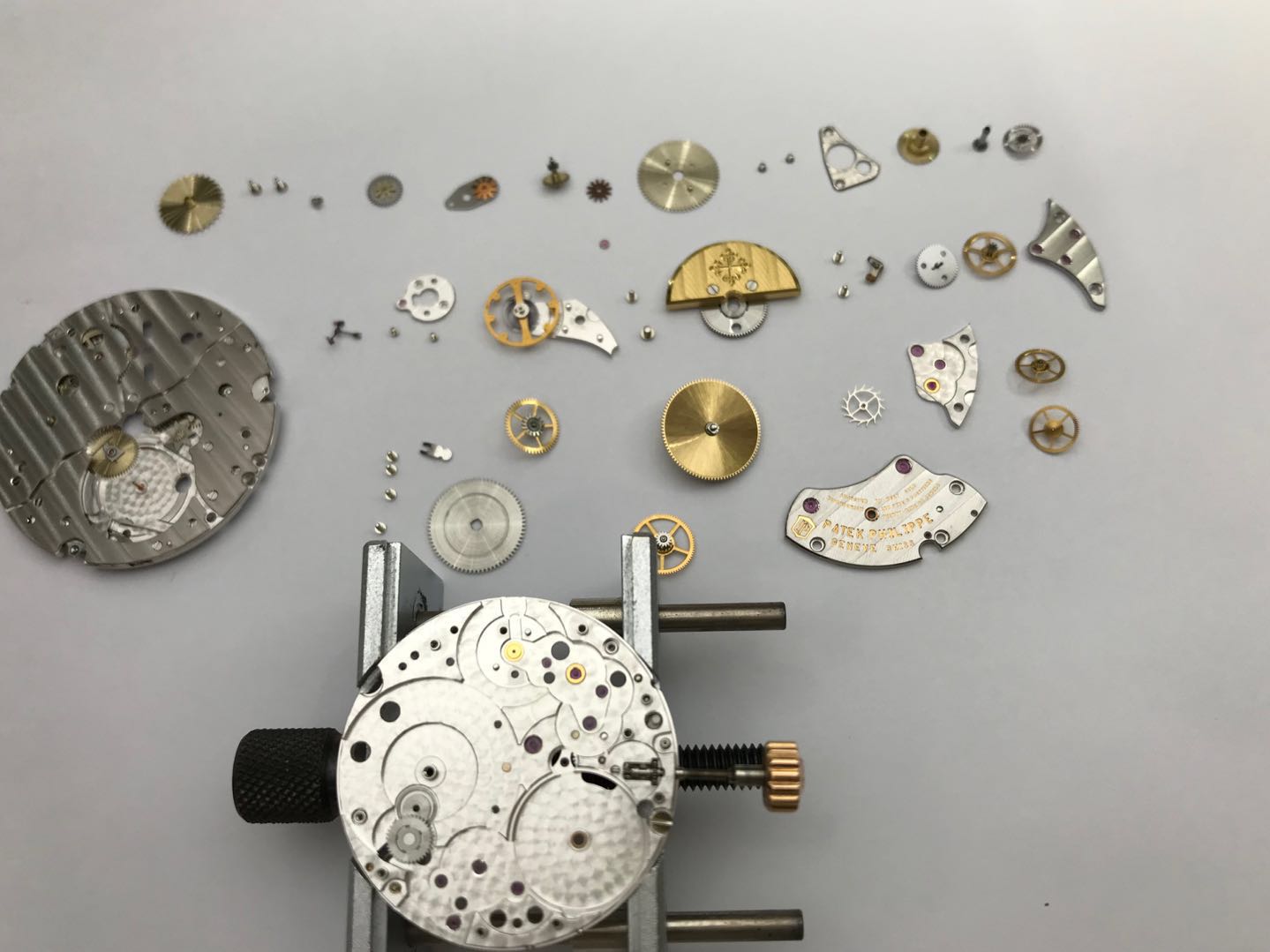 手表日常注意事项,佩戴电话手表注意事项