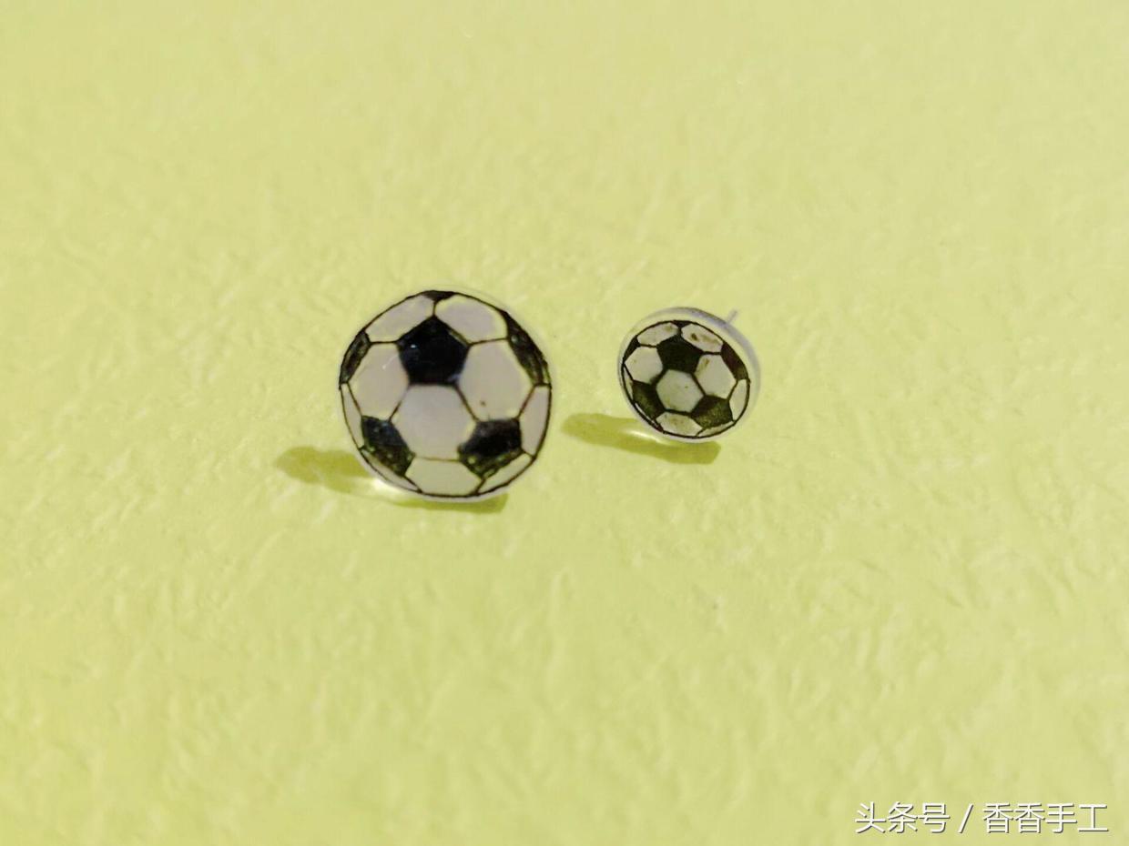 热缩片自制小耳钉,热缩片做耳钉教程手绘