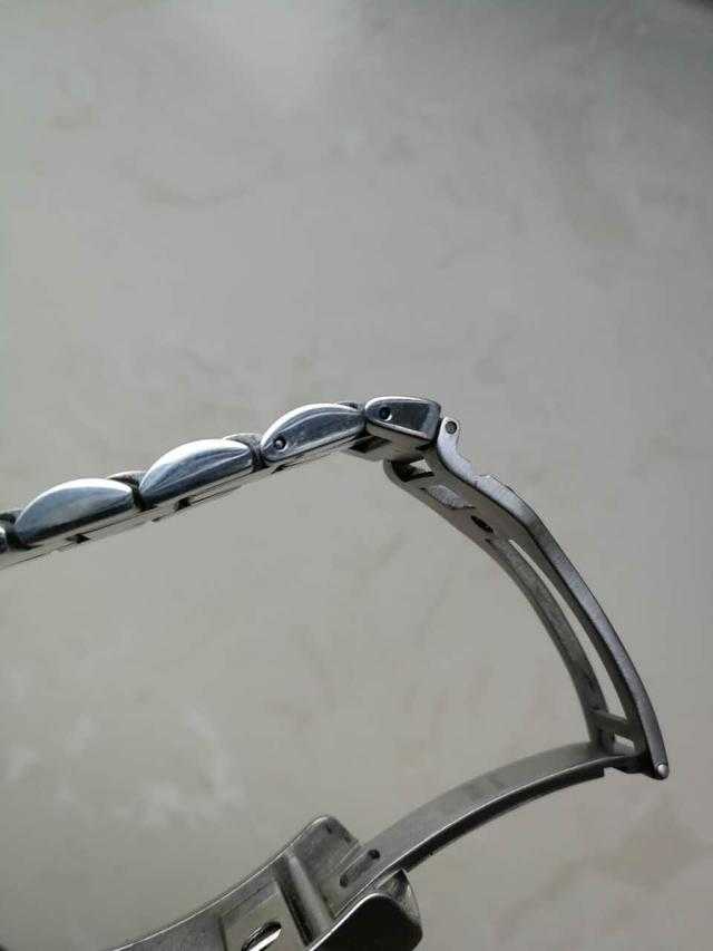 儿童手表表链怎么拆,手表拆表链只拆一边吗