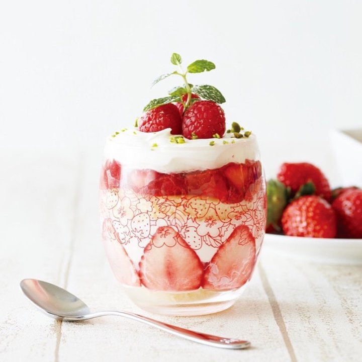 送她这些日牌软妹风小物，*击狙**她的少女心！