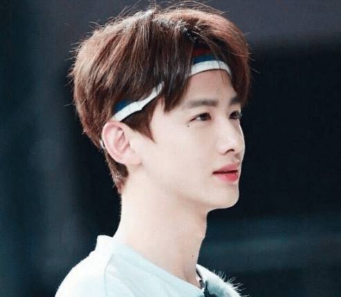 名字好听颜值还高的明星，白敬亭、千玺上榜，杨幂的名字大有来头