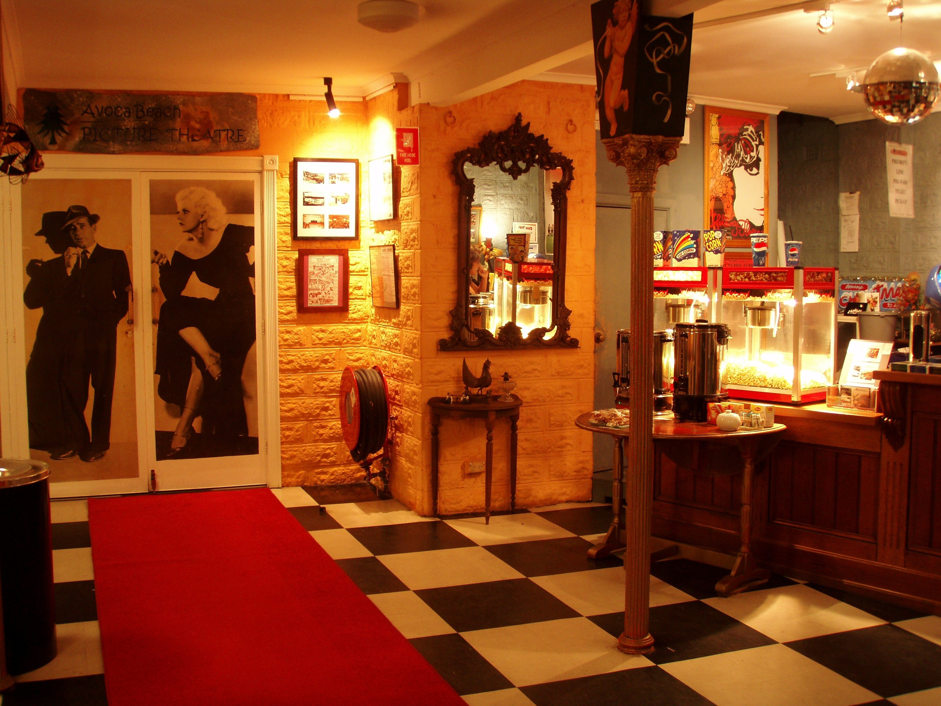 BBC和CNN推荐，必须打卡的21家影院