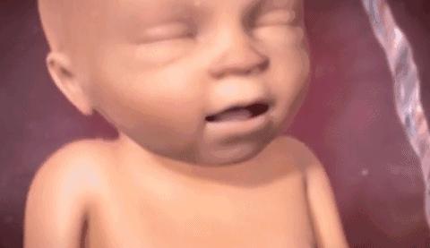 还记得第一次牵手的心跳么,感受当初胎动的感觉