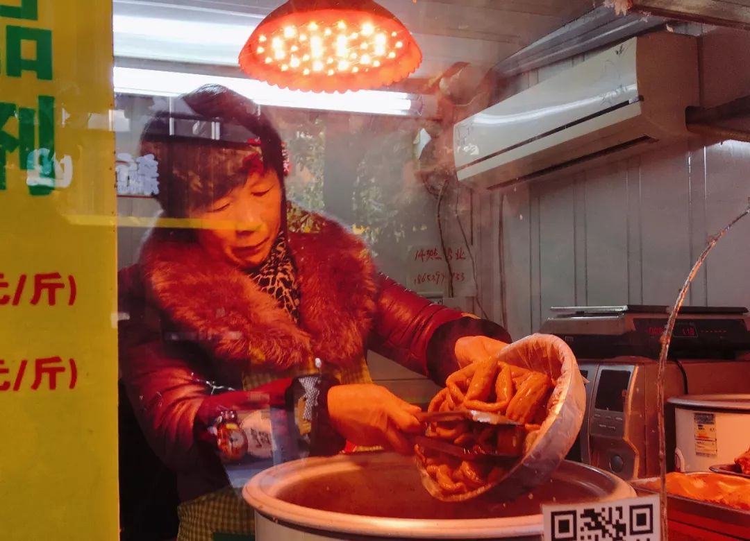 香铺营，一个与德基一街之隔的地方