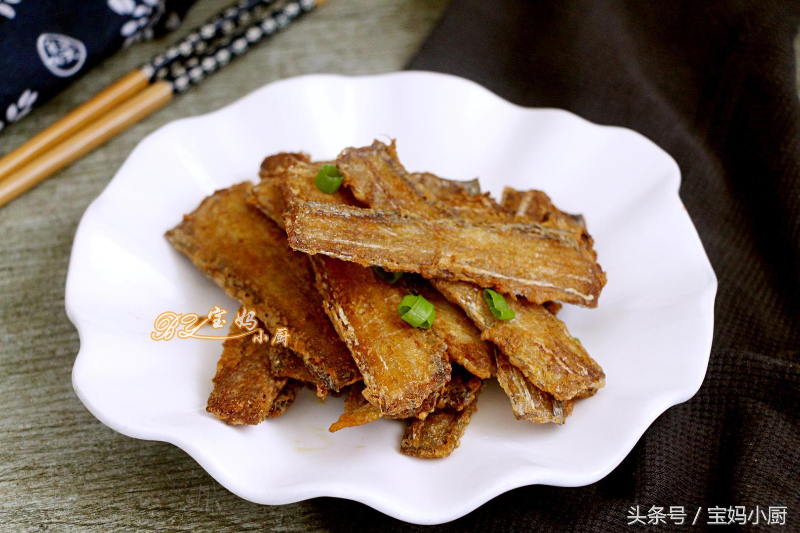 带鱼用电炒锅怎么煎不粘锅不会破,带鱼除了煎之外还有哪些做法