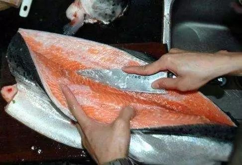 长沙三文鱼假货,盒马三文鱼假货