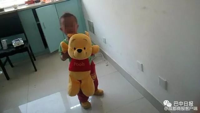 还记得患重病左腿3个大窟窿的通江男童吗？有他的最新消息了！