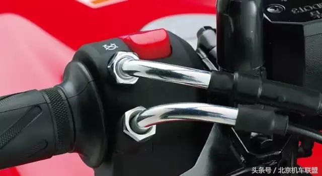 豪爵小钢炮ka150二手多少钱,玩乐为主pcx160和豪爵uhr150怎么选