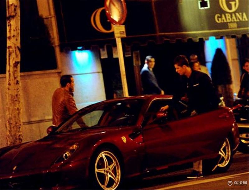 世界杯巨星都开什么车,世界球王c罗开什么车