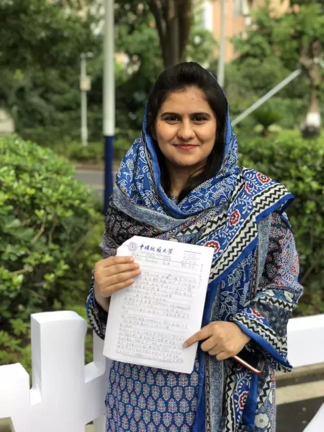 中国留学生在外国的挑战英语作文,外国学生挑战中国高考