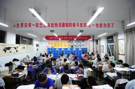 高考会遇到什么奇葩的事,高考时遇到的囧事