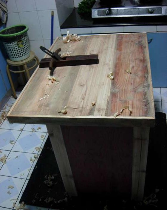 木工自制万能工作台尺寸3d图解,工地现场怎样制作木工台锯工作台