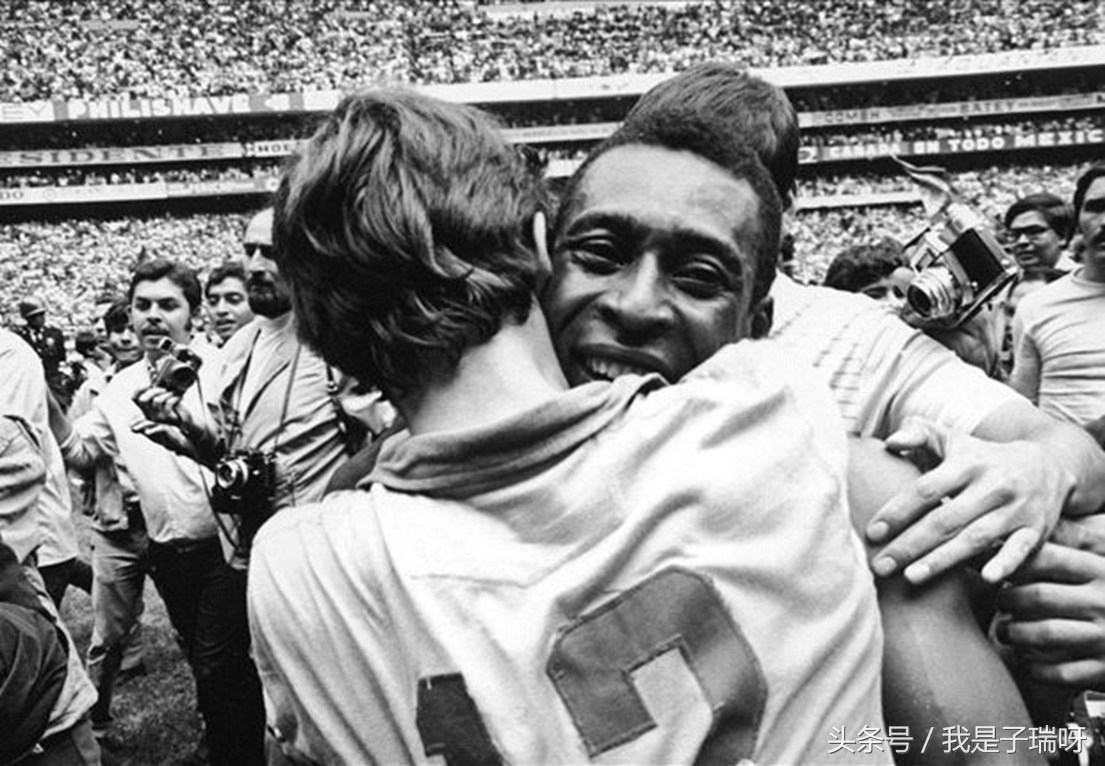 世界杯传奇舍瓦,世界杯传奇足球