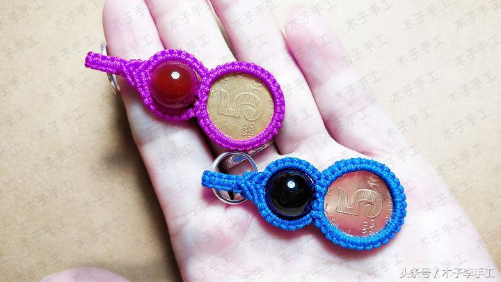 妹子用五毛钱硬币做了一款葫芦钥匙挂，朋友都抢着要