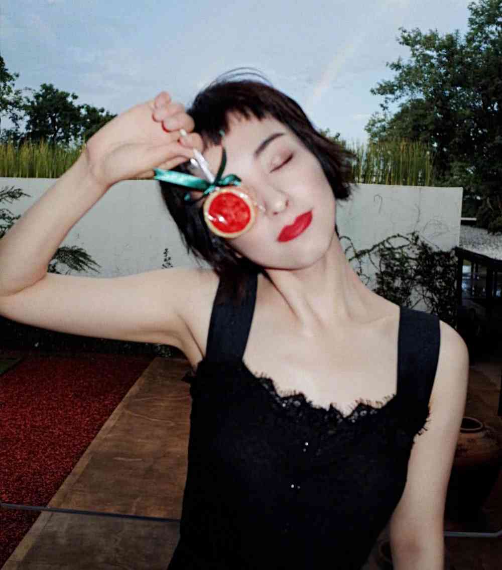 吴昕是隐形富豪吗,吴昕家境到底有多好