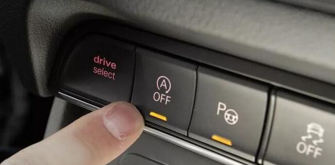 汽车20年没多大进步,不信试试1999年的老凯美瑞