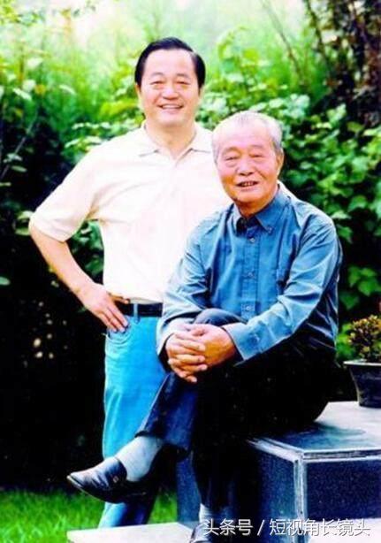 凯丽个人资料老公照片,凯丽和婆婆的照片