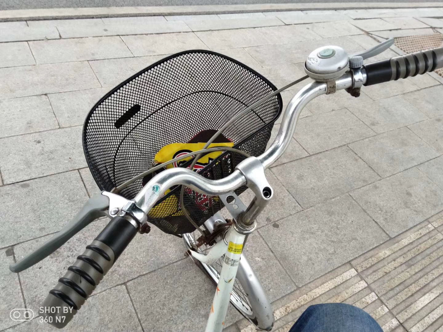 带拍照功能的游戏,手机除游戏拍照还有什么刚需性能