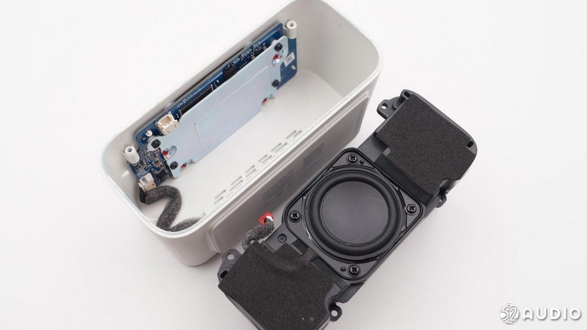 天猫精灵智能音箱boom拆解,天猫精灵智能音箱x3和X6对比