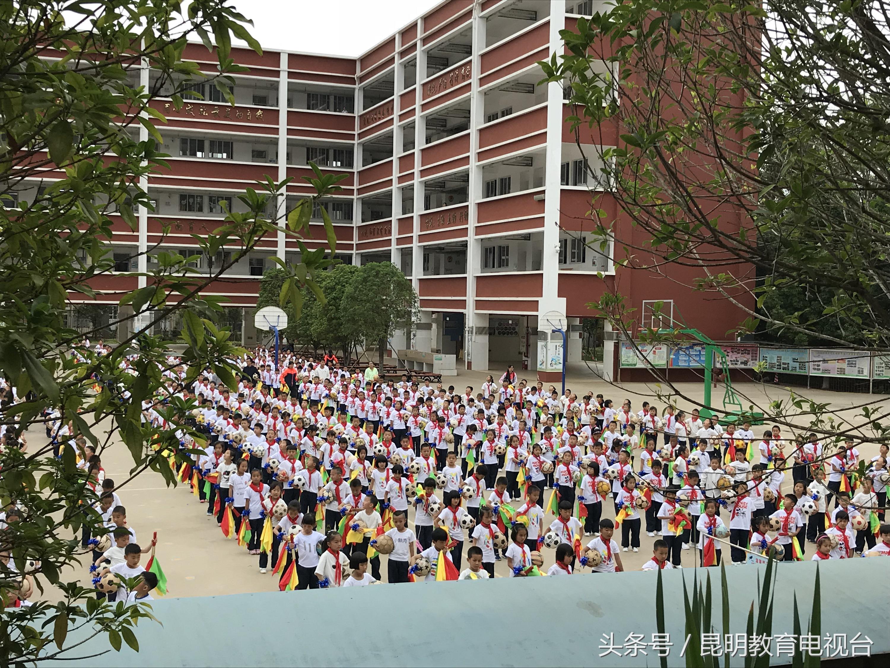 辽化高中阳光体育大课间活动,阳光体育大课间新乡市牧野区