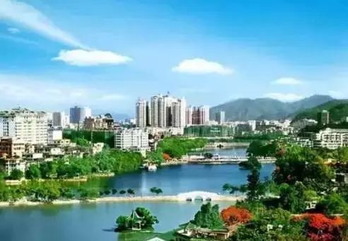 湖北黄石有几个县市区,湖北省十大县市排名