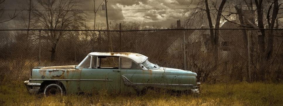 经常下雨车里潮湿发霉处理,经常被海风吹的车容易生锈吗