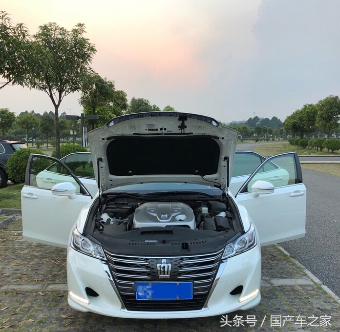 次顶配跟顶配的14代皇冠,提车最后一台车