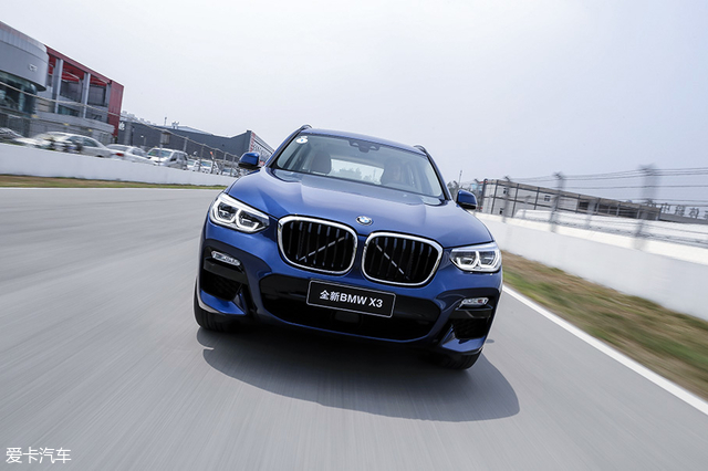 王闯试驾华晨宝马x3,不带l的轿车