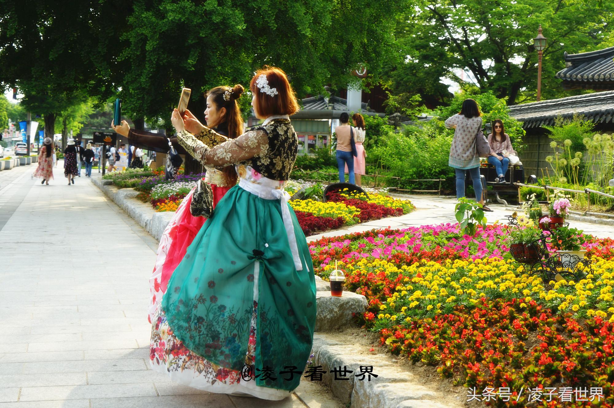 悠闲的走在乡村小路,悠闲漫步在李庄古镇