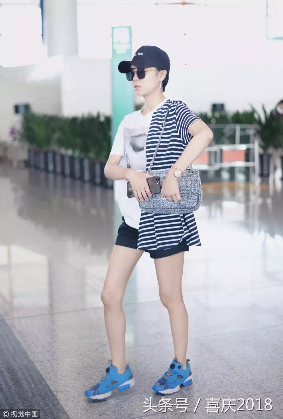 轻松就能穿出休闲随意的时髦感,一件穿出两件的效果